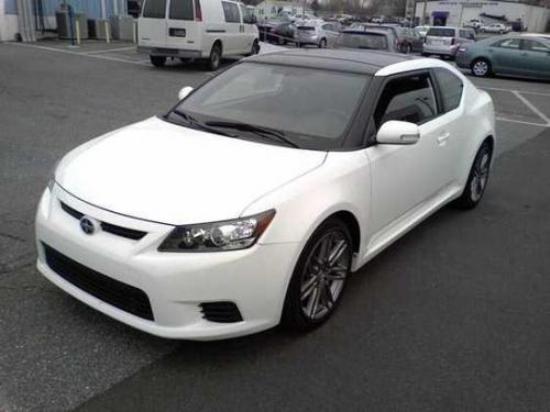 Photo Image Gallery & Touchup Paint: Scion TC in Super White   (040)  YEARS: 2011-2014