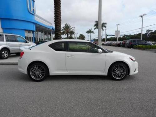 Photo Image Gallery & Touchup Paint: Scion TC in Super White   (040)  YEARS: 2011-2014