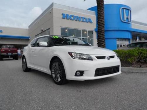 Photo Image Gallery & Touchup Paint: Scion TC in Super White   (040)  YEARS: 2011-2014