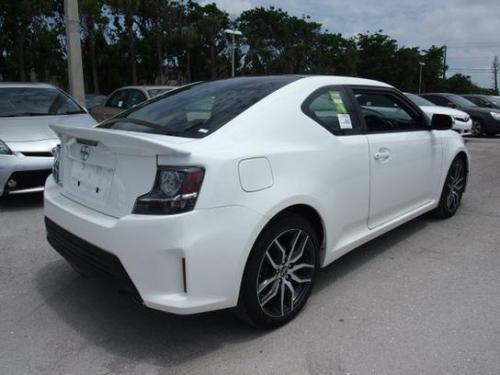 Photo Image Gallery & Touchup Paint: Scion TC in Super White   (040)  YEARS: 2011-2014