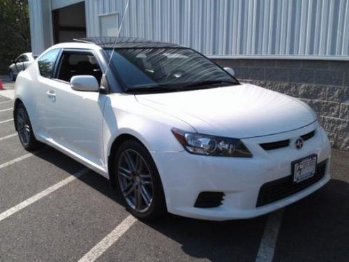 Photo Image Gallery & Touchup Paint: Scion TC in Super White   (040)  YEARS: 2011-2014