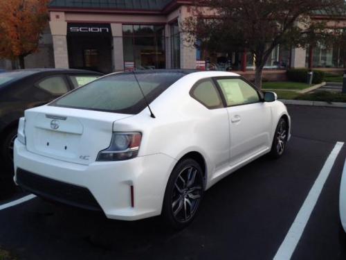 Photo Image Gallery & Touchup Paint: Scion TC in Blizzard Pearl   (070)  YEARS: 2015-2016