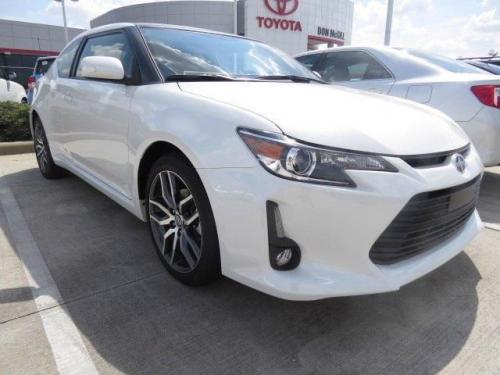 Photo Image Gallery & Touchup Paint: Scion TC in Blizzard Pearl   (070)  YEARS: 2015-2016