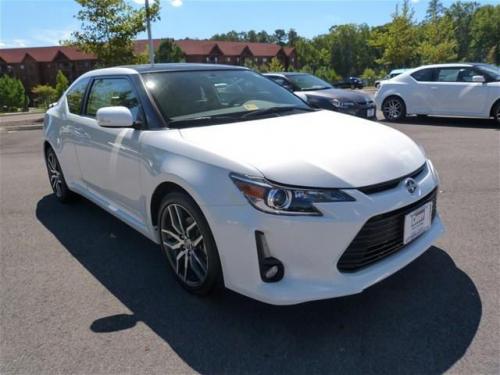 Photo Image Gallery & Touchup Paint: Scion TC in Blizzard Pearl   (070)  YEARS: 2015-2016