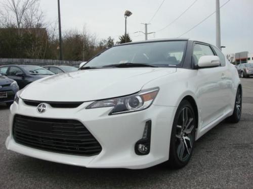 Photo Image Gallery & Touchup Paint: Scion TC in Blizzard Pearl   (070)  YEARS: 2015-2016