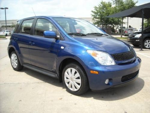Photo Image Gallery & Touchup Paint: Scion XA in Spectra Blue Mica  (8M6)  YEARS: 2005-2005