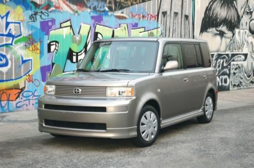 Photo Image Gallery & Touchup Paint: Scion XB in Thunder Cloud Metallic  (1D2)  YEARS: 2004-2006