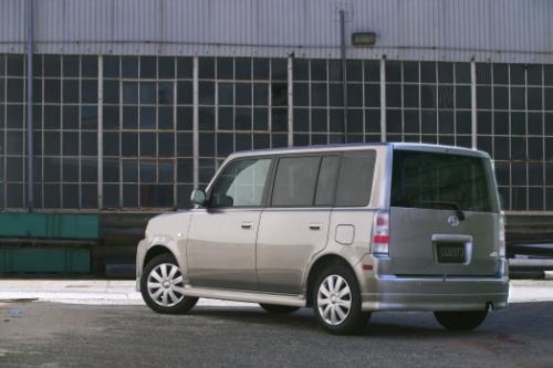 Photo Image Gallery & Touchup Paint: Scion XB in Thunder Cloud Metallic  (1D2)  YEARS: 2004-2006