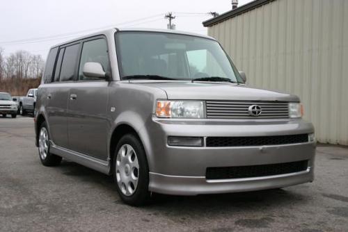 Photo Image Gallery & Touchup Paint: Scion XB in Thunder Cloud Metallic  (1D2)  YEARS: 2004-2006