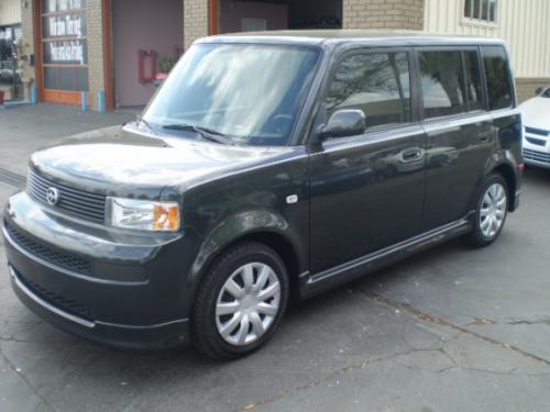 Photo Image Gallery & Touchup Paint: Scion XB in Shadow Mica   (1F4)  YEARS: 2006-2006