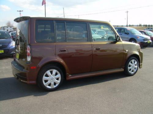 Photo Image Gallery & Touchup Paint: Scion XB in Torched Penny   (3R2)  YEARS: 2006-2006