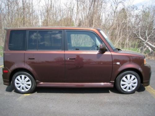 Photo Image Gallery & Touchup Paint: Scion XB in Torched Penny   (3R2)  YEARS: 2006-2006