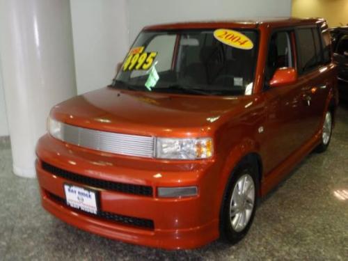 Photo Image Gallery & Touchup Paint: Scion XB in Hot Lava   (4R8)  YEARS: 2004-2004