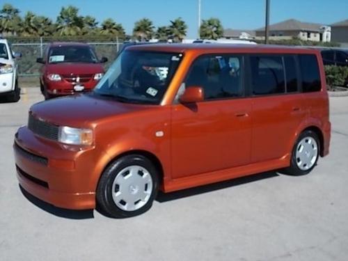 Photo Image Gallery & Touchup Paint: Scion XB in Hot Lava   (4R8)  YEARS: 2004-2004