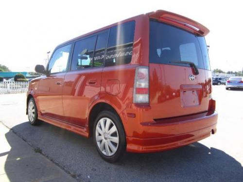 Photo Image Gallery & Touchup Paint: Scion XB in Hot Lava   (4R8)  YEARS: 2004-2004