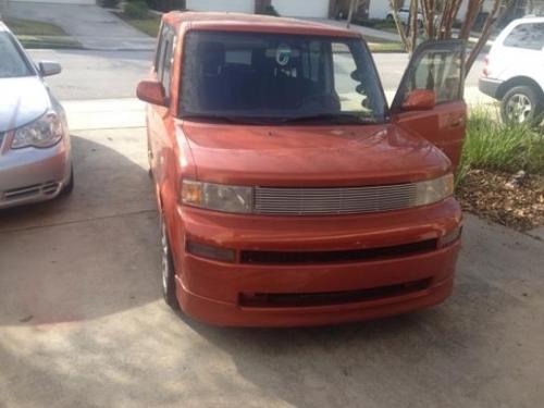 Photo Image Gallery & Touchup Paint: Scion XB in Hot Lava   (4R8)  YEARS: 2004-2004