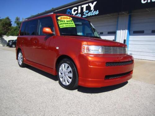 Photo Image Gallery & Touchup Paint: Scion XB in Hot Lava   (4R8)  YEARS: 2004-2004