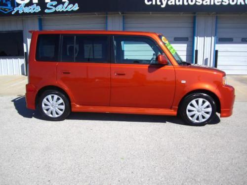 Photo Image Gallery & Touchup Paint: Scion XB in Hot Lava   (4R8)  YEARS: 2004-2004