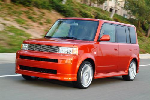 Photo Image Gallery & Touchup Paint: Scion XB in Hot Lava   (4R8)  YEARS: 2004-2004