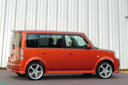 Photo Image Gallery & Touchup Paint: Scion XB in Hot Lava   (4R8)  YEARS: 2004-2004
