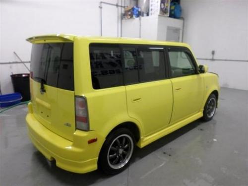 Photo Image Gallery & Touchup Paint: Scion XB in Solar Yellow   (576)  YEARS: 2005-2005
