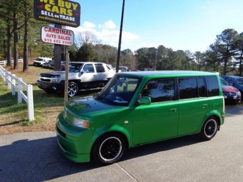 Photo Image Gallery & Touchup Paint: Scion XB in Envy Green   (6U1)  YEARS: 2006-2006