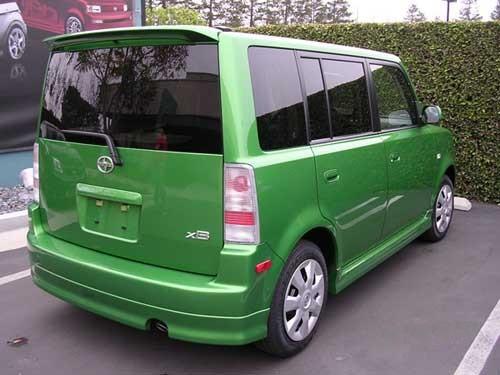 Photo Image Gallery & Touchup Paint: Scion XB in Envy Green   (6U1)  YEARS: 2006-2006