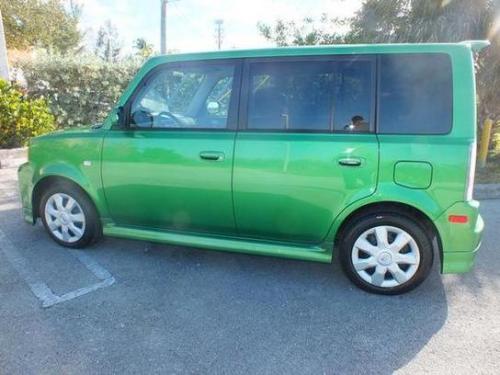Photo Image Gallery & Touchup Paint: Scion XB in Envy Green   (6U1)  YEARS: 2006-2006