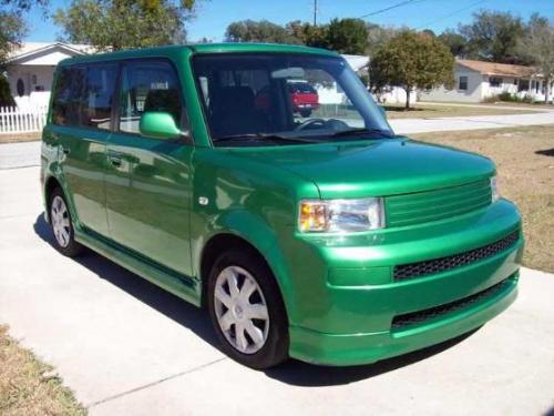 Photo Image Gallery & Touchup Paint: Scion XB in Envy Green   (6U1)  YEARS: 2006-2006