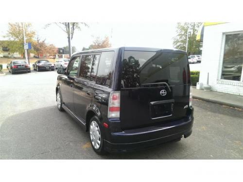 Photo Image Gallery & Touchup Paint: Scion XB in Blue Onyx Pearl  (8P8)  YEARS: 2004-2006