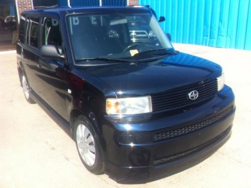 Photo Image Gallery & Touchup Paint: Scion XB in Blue Onyx Pearl  (8P8)  YEARS: 2004-2006