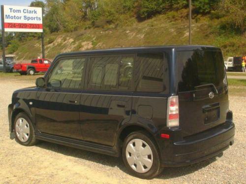Photo Image Gallery & Touchup Paint: Scion XB in Blue Onyx Pearl  (8P8)  YEARS: 2004-2006