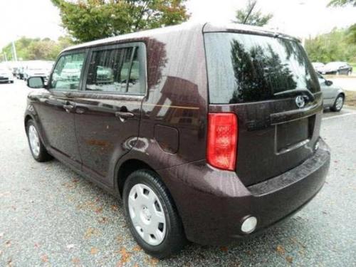 Photo Image Gallery & Touchup Paint: Scion XB in Blackberry Crush Metallic  (3N0)  YEARS: 2008-2009