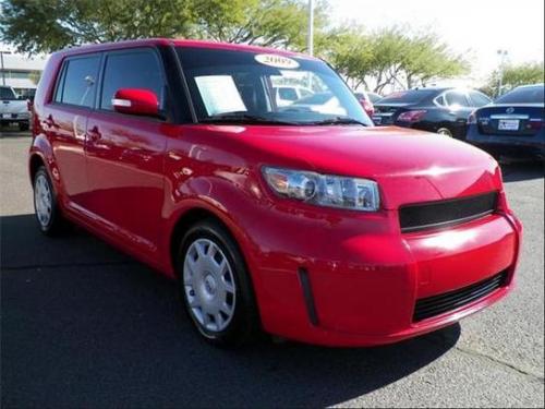 Photo Image Gallery: Scion XB in Absolutely Red   (3P0)  YEARS: -