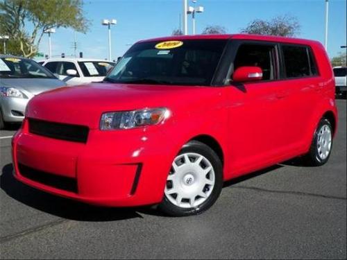 Photo Image Gallery: Scion XB in Absolutely Red   (3P0)  YEARS: -