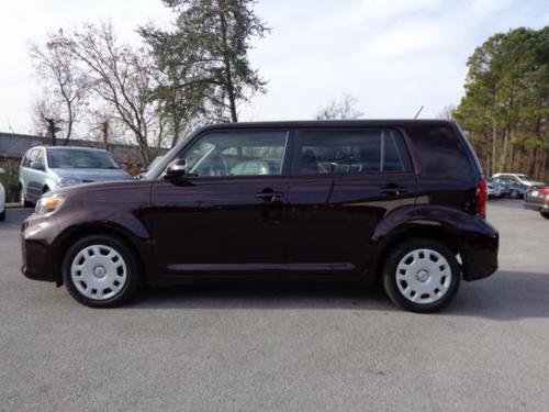 Photo Image Gallery & Touchup Paint: Scion XB in Sizzling Crimson Mica  (3R0)  YEARS: 2010-2015