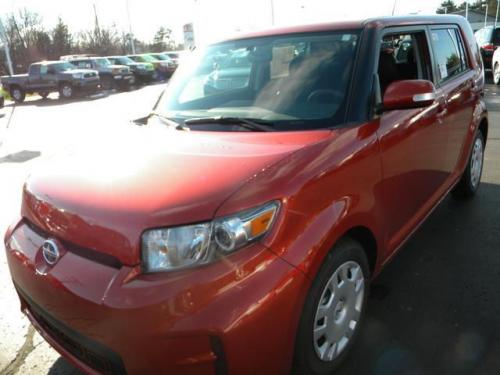 Photo Image Gallery & Touchup Paint: Scion XB in Hot Lava   (4R8)  YEARS: 2012-2012
