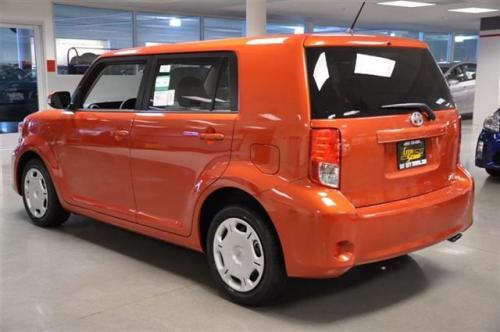 Photo Image Gallery & Touchup Paint: Scion XB in Hot Lava   (4R8)  YEARS: 2012-2012