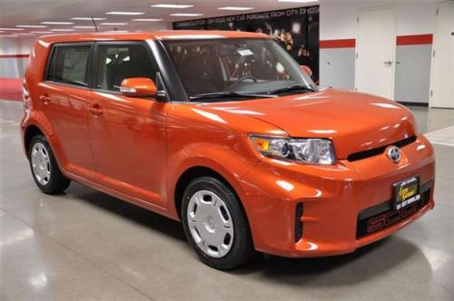 Photo Image Gallery & Touchup Paint: Scion XB in Hot Lava   (4R8)  YEARS: 2012-2012