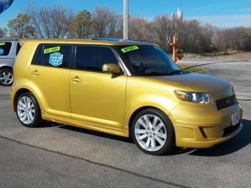 Photo Image Gallery & Touchup Paint: Scion XB in Gold Rush Mica  (580)  YEARS: 2008-2008