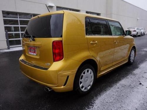 Photo Image Gallery & Touchup Paint: Scion XB in Gold Rush Mica  (580)  YEARS: 2008-2008