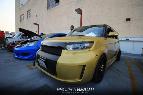 Photo Image Gallery & Touchup Paint: Scion XB in Gold Rush Mica  (580)  YEARS: 2008-2008