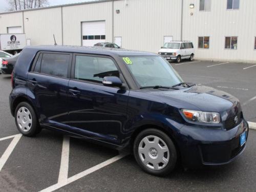 Photo Image Gallery: Scion XB in Nautical Blue Metallic  (8S6)  YEARS: -