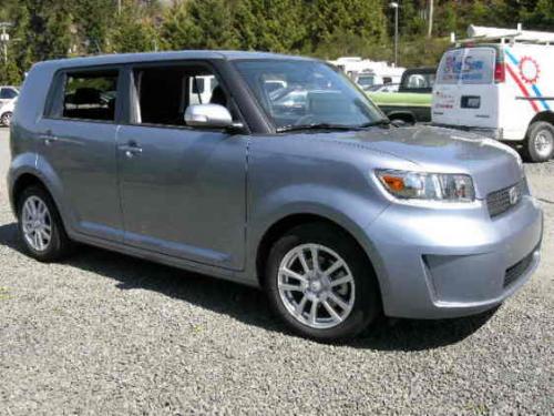 Photo Image Gallery & Touchup Paint: Scion XB in Stingray Metallic   (8T4)  YEARS: 2009-2012