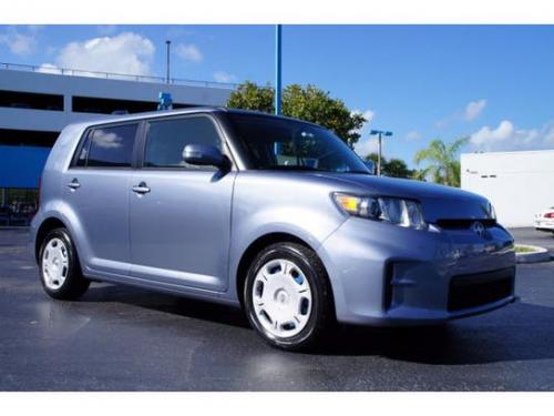 Photo Image Gallery & Touchup Paint: Scion XB in Stingray Metallic   (8T4)  YEARS: 2009-2012