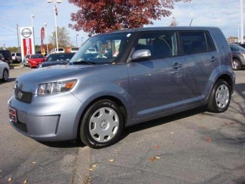 Photo Image Gallery & Touchup Paint: Scion XB in Stingray Metallic   (8T4)  YEARS: 2009-2012