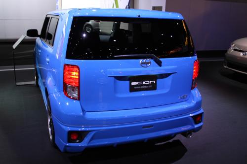 Photo Image Gallery & Touchup Paint: Scion XB in Voodoo Blue   (8T6)  YEARS: 2011-2011