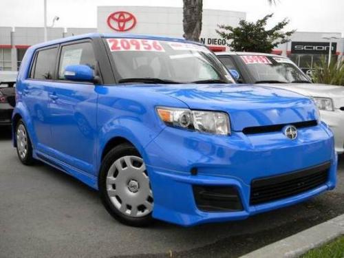 Photo Image Gallery & Touchup Paint: Scion XB in Voodoo Blue   (8T6)  YEARS: 2011-2011