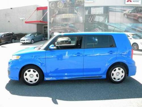 Photo Image Gallery & Touchup Paint: Scion XB in Voodoo Blue   (8T6)  YEARS: 2011-2011
