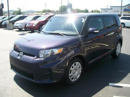 Photo Image Gallery & Touchup Paint: Scion XB in Elusive Blue Metallic  (9AF)  YEARS: 2011-2012
